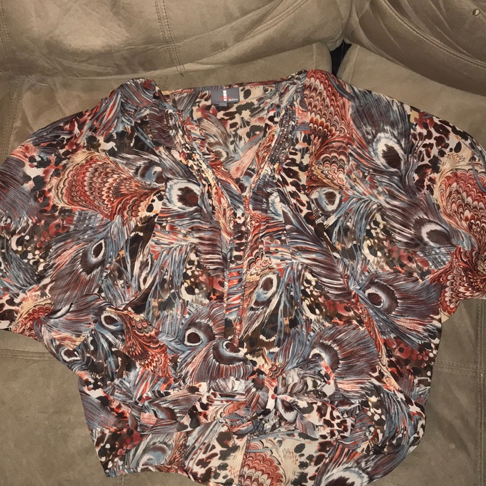 Sheer button/tie shirt
